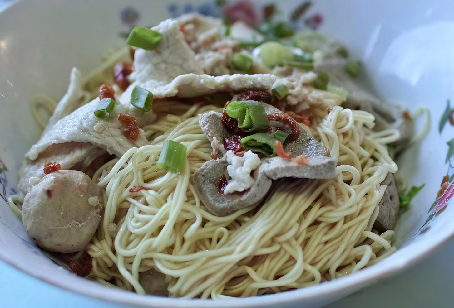 Resep Mie Ayam Jamur: Kuah Kaldu Gurih dan Topping Melimpah