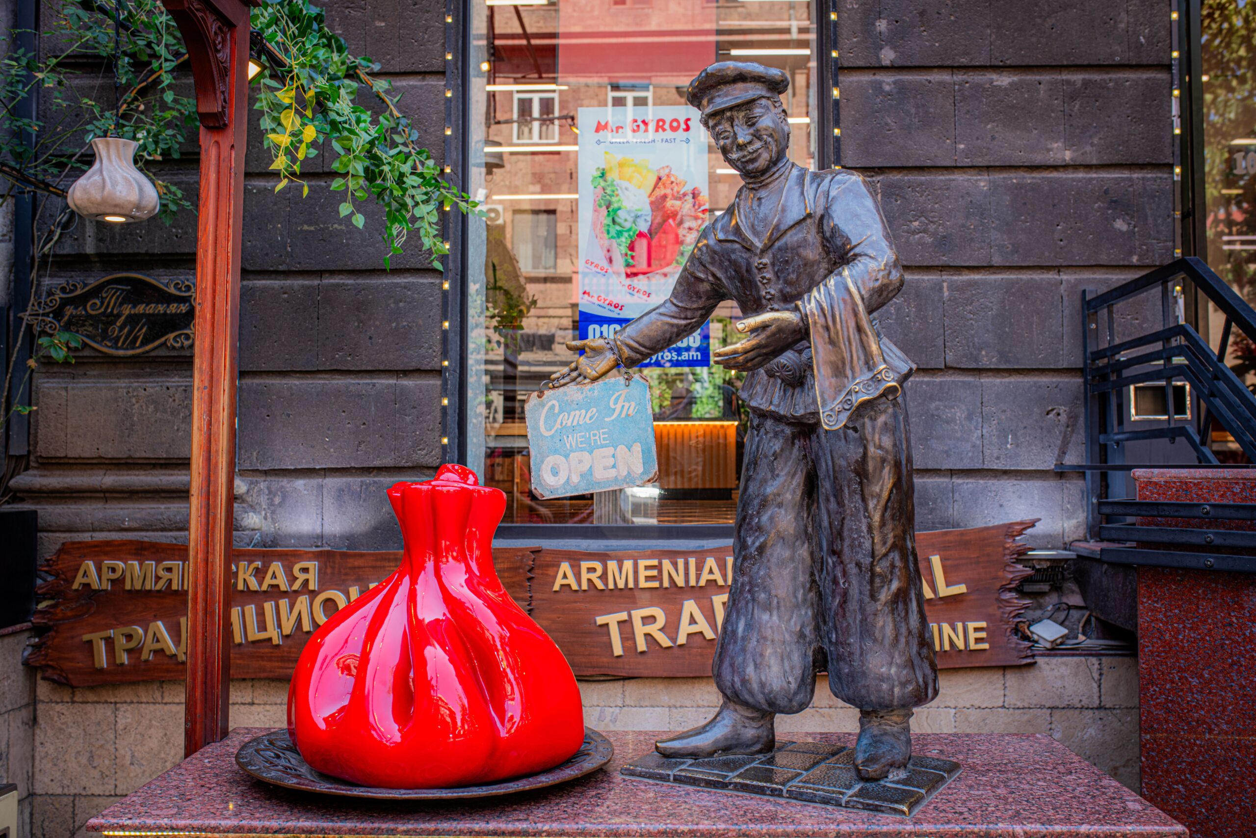 Lavash Restaurant: Trendy Armenian Fine Dining Guide to Yerevan, Armenia