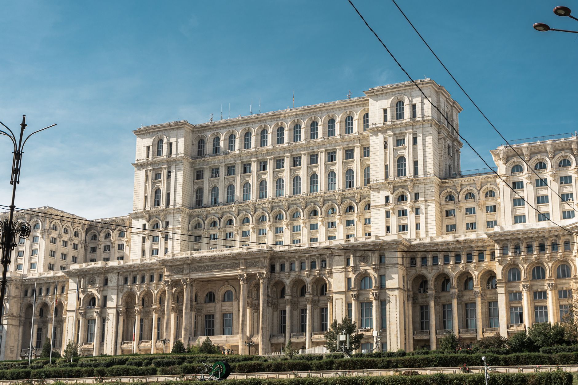 Panduan Lengkap Caru cu Bere Romania: Romanian Classic Autentik Bucharest