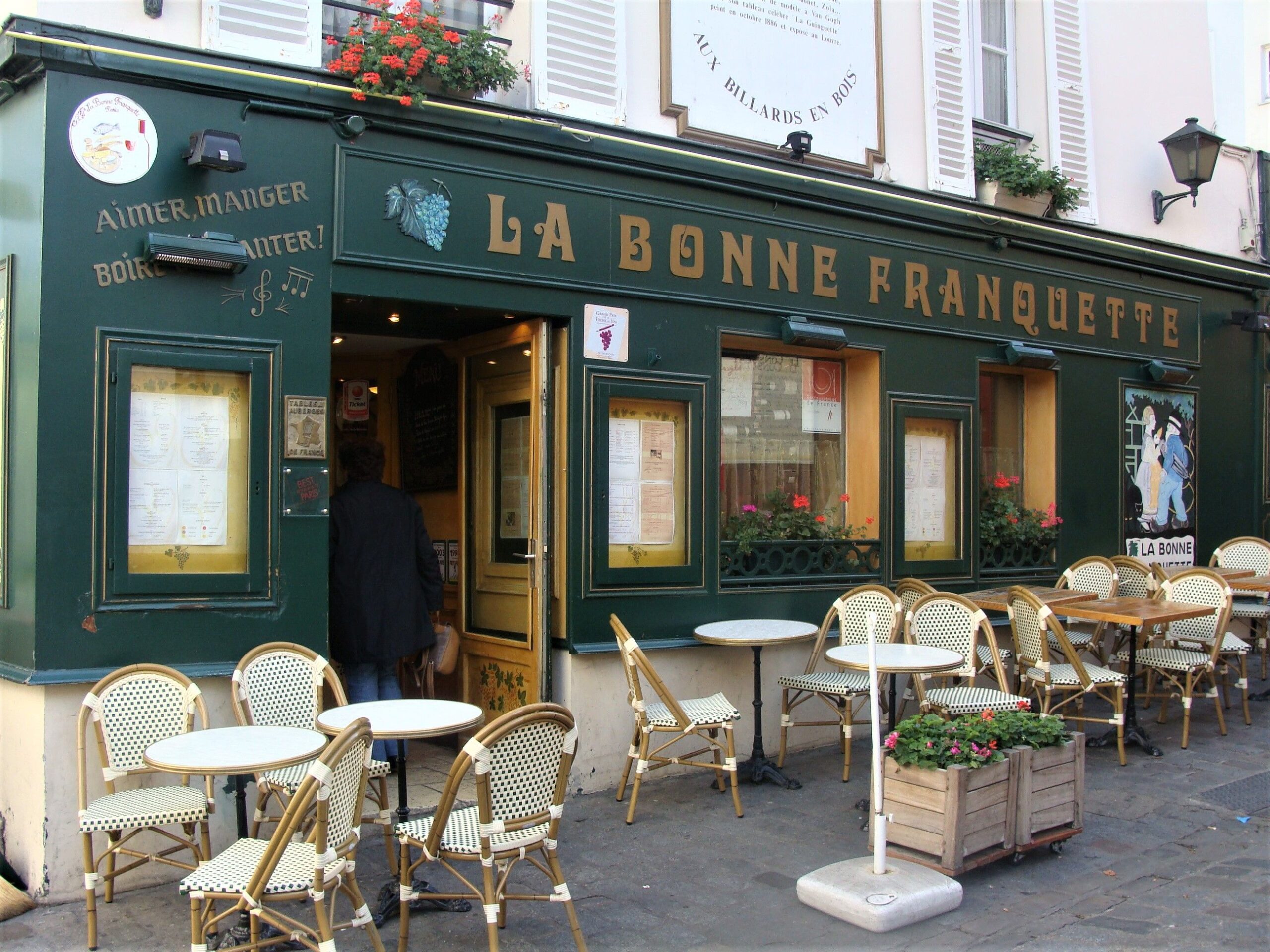 Instagrammable Guide to Café de Flore: France’s French Cafe Gem