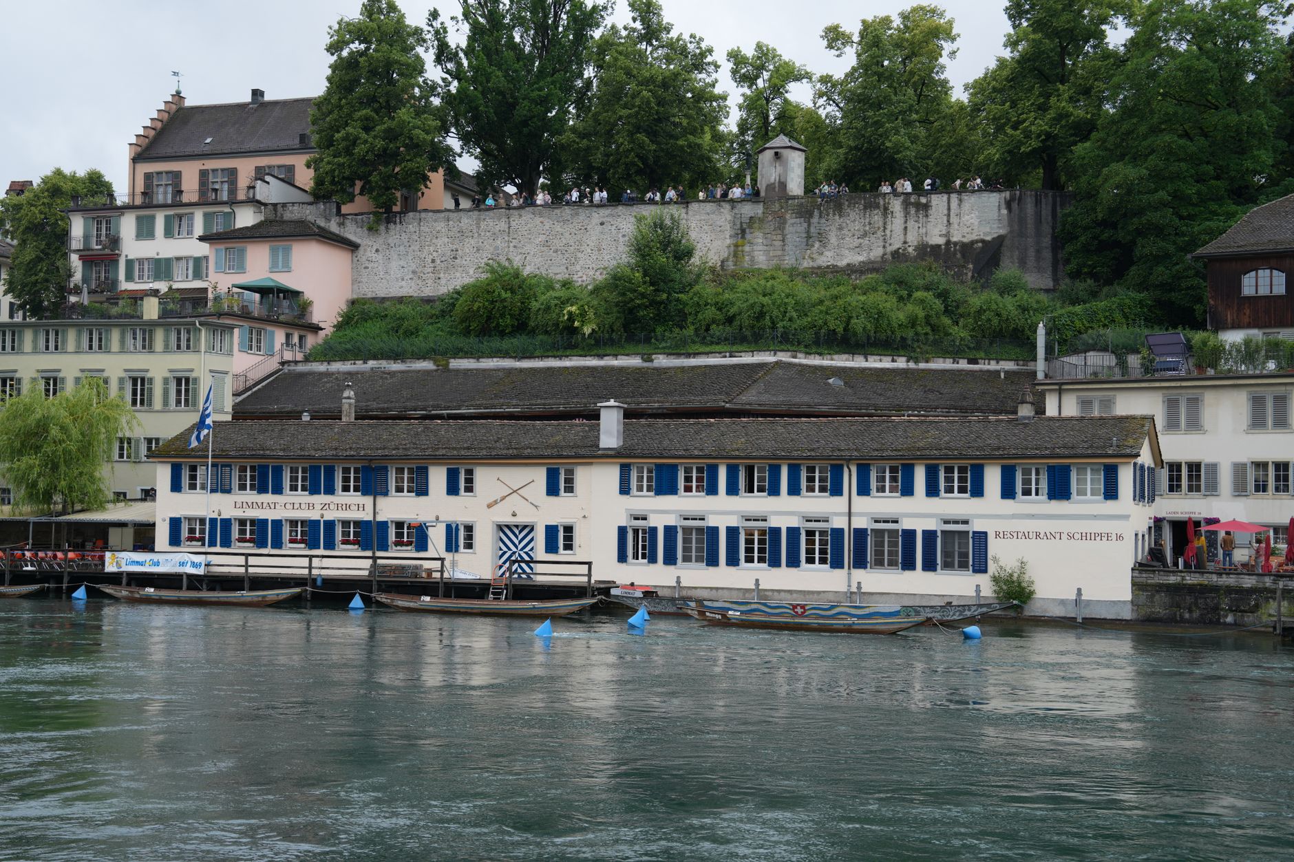 Kronenhalle Zurich: Restoran Swiss Ikonik dengan Koleksi Seni Dunia