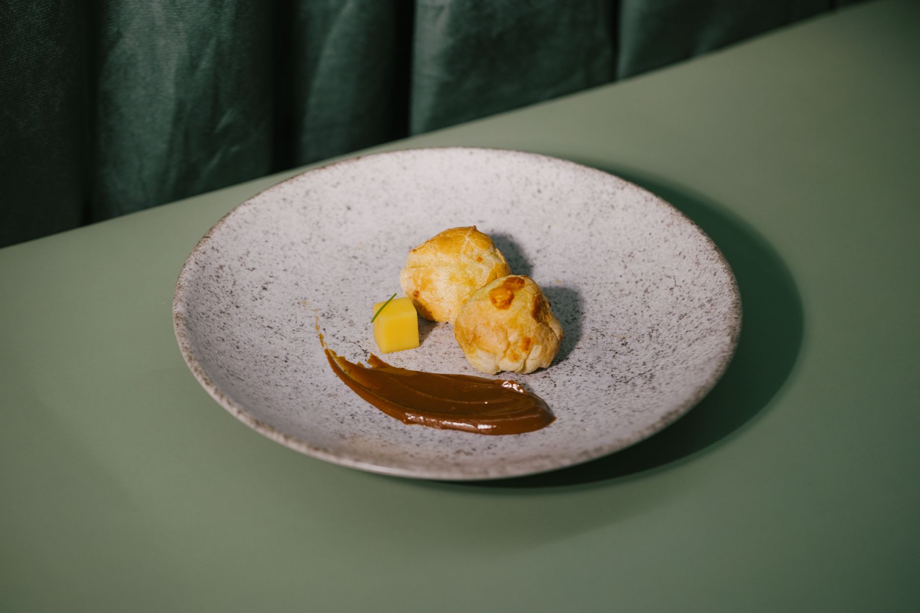 Hidangan signature Maaemo