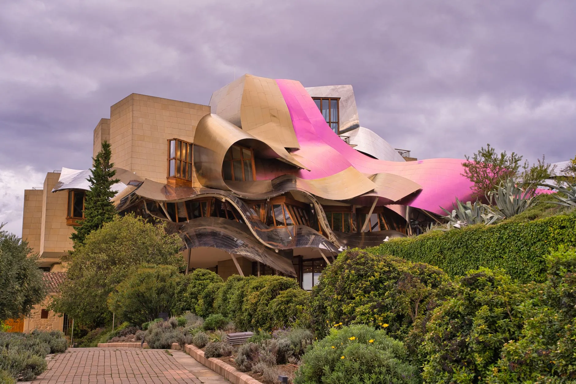 Marques de Riscal Rioja Info Hub: Menu, Reservations, Tips 2026
