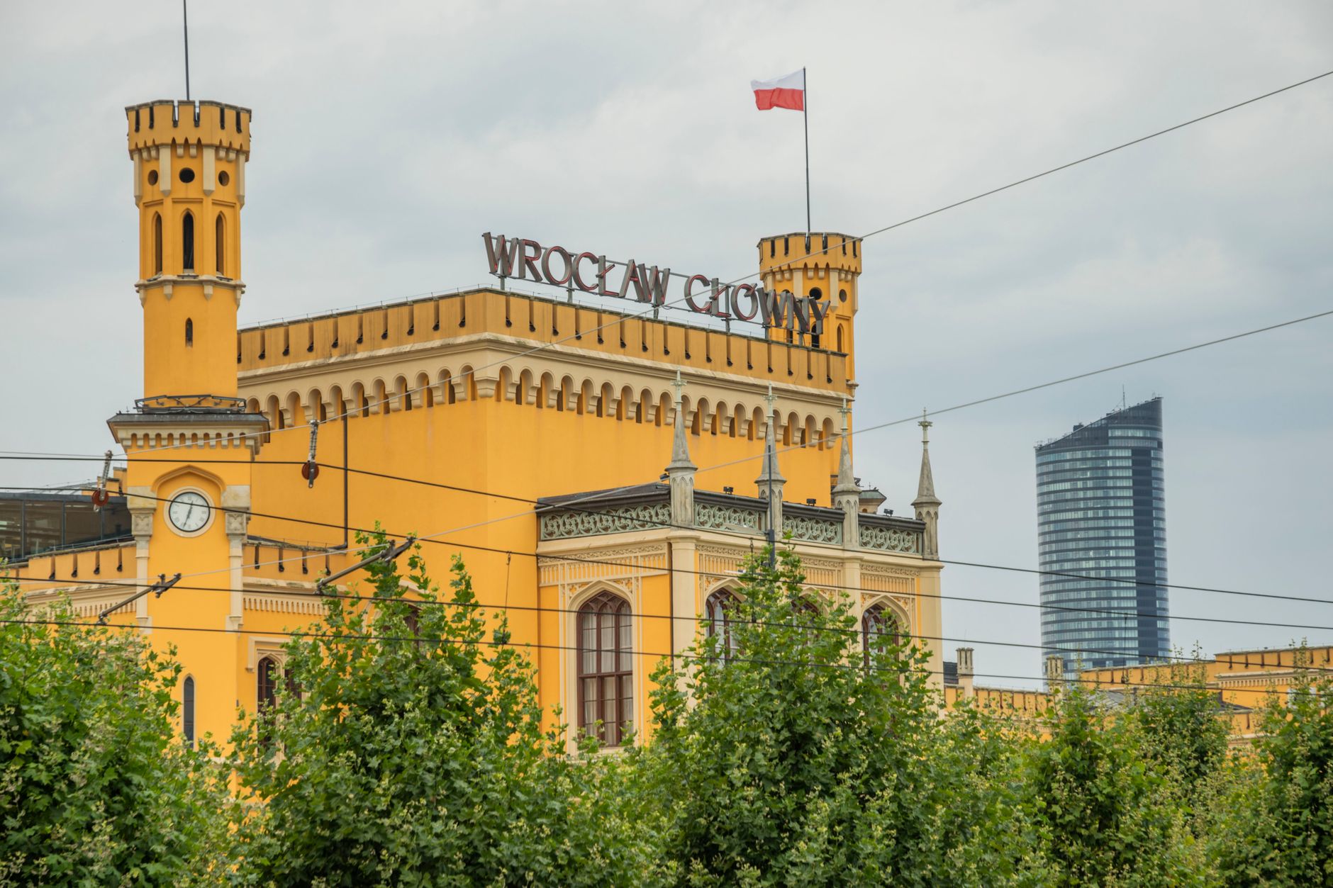 Panduan Lengkap Stary Dom Warsaw: Tips & Review Restaurant