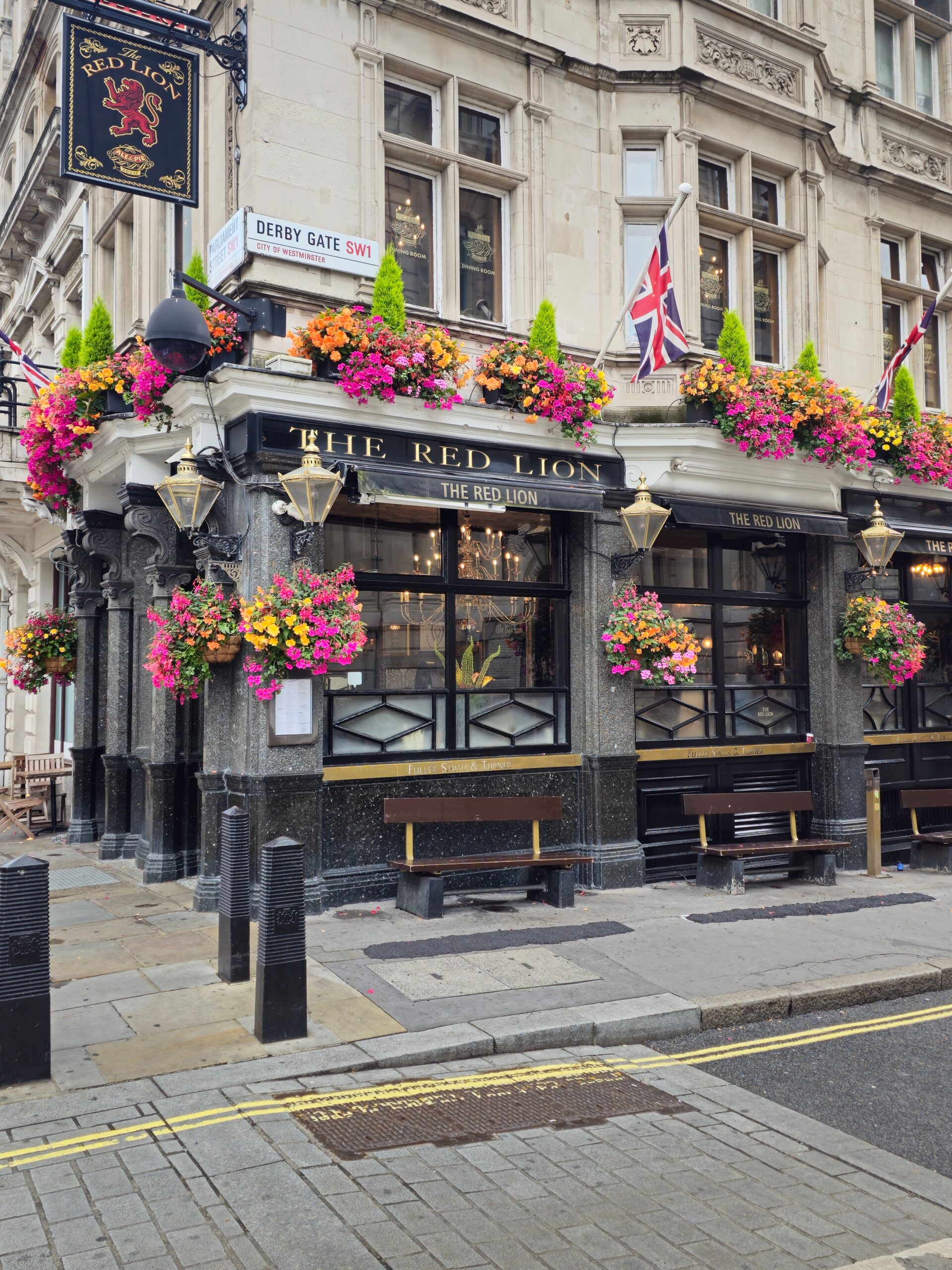 The Red Lion Review: A Culinary Journey Through UK’s Finest London Dining