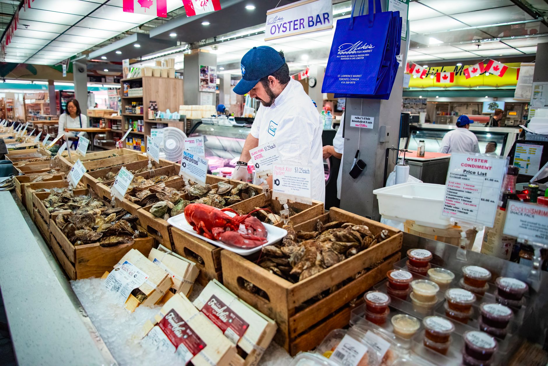 Interior Union Oyster House