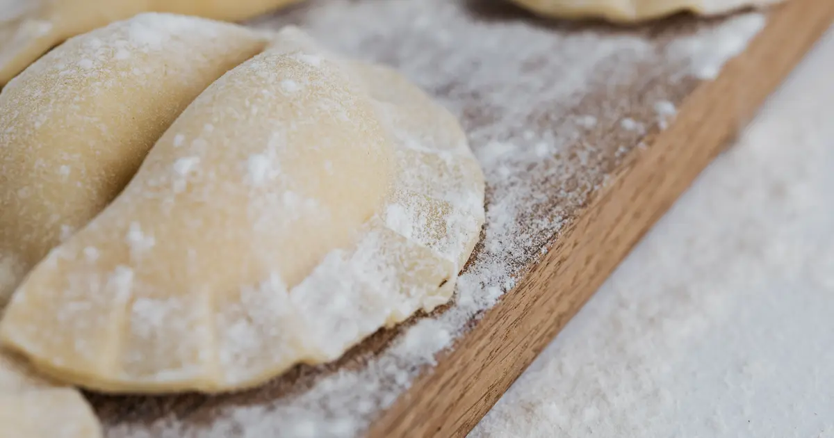 Menikmati Kelezatan Pierogi Polandia di Krakow, Polandia: Review Lengkap