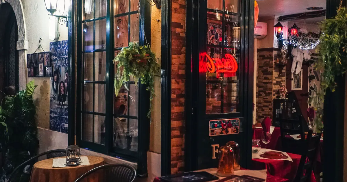 Review Restoran Portugis Lisbon di Restoran Ramiro, Lisbon: Panduan Lengkap Menikmati Hidangan Legendaris Portugal
