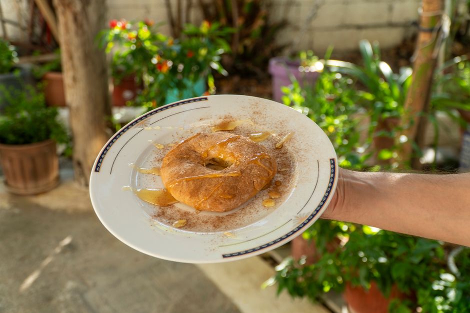 Bougatsa Bantis Thessaloniki Guide: Bougatsa, Menu, Prices & Tips