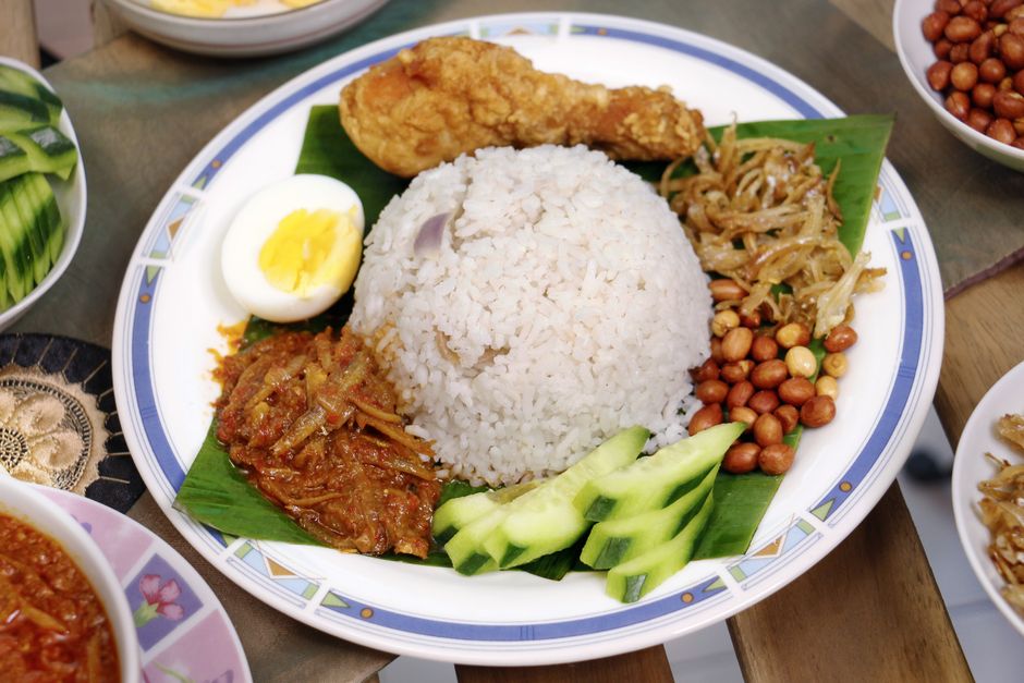 Complete Village Park Restaurant Kuala Lumpur Guide: Nasi Lemak